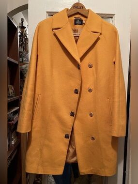 Anora yellow wool classic woman’s coat size 12 p2p  20.5 & length 34 inches